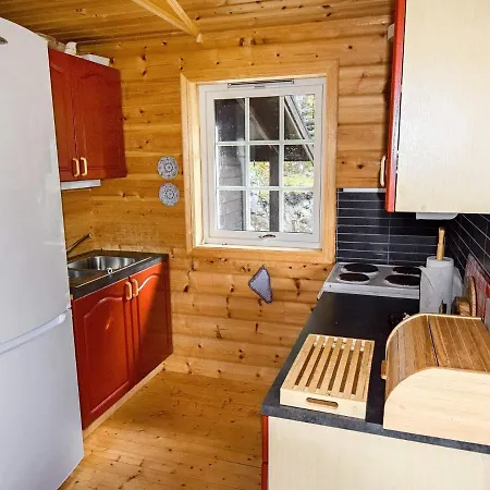 4 Person In * Botnhamn