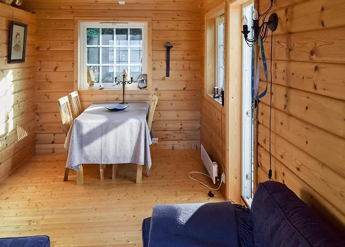 4 Person In Дом отдыха Botnhamn